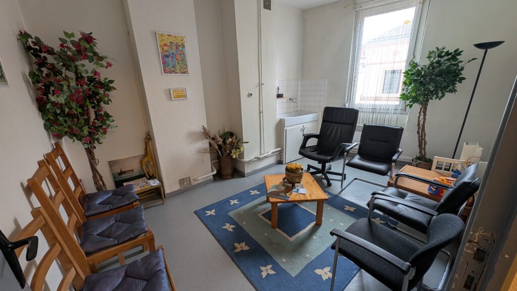 Salle d'attente du cabinet de Julie Sartre